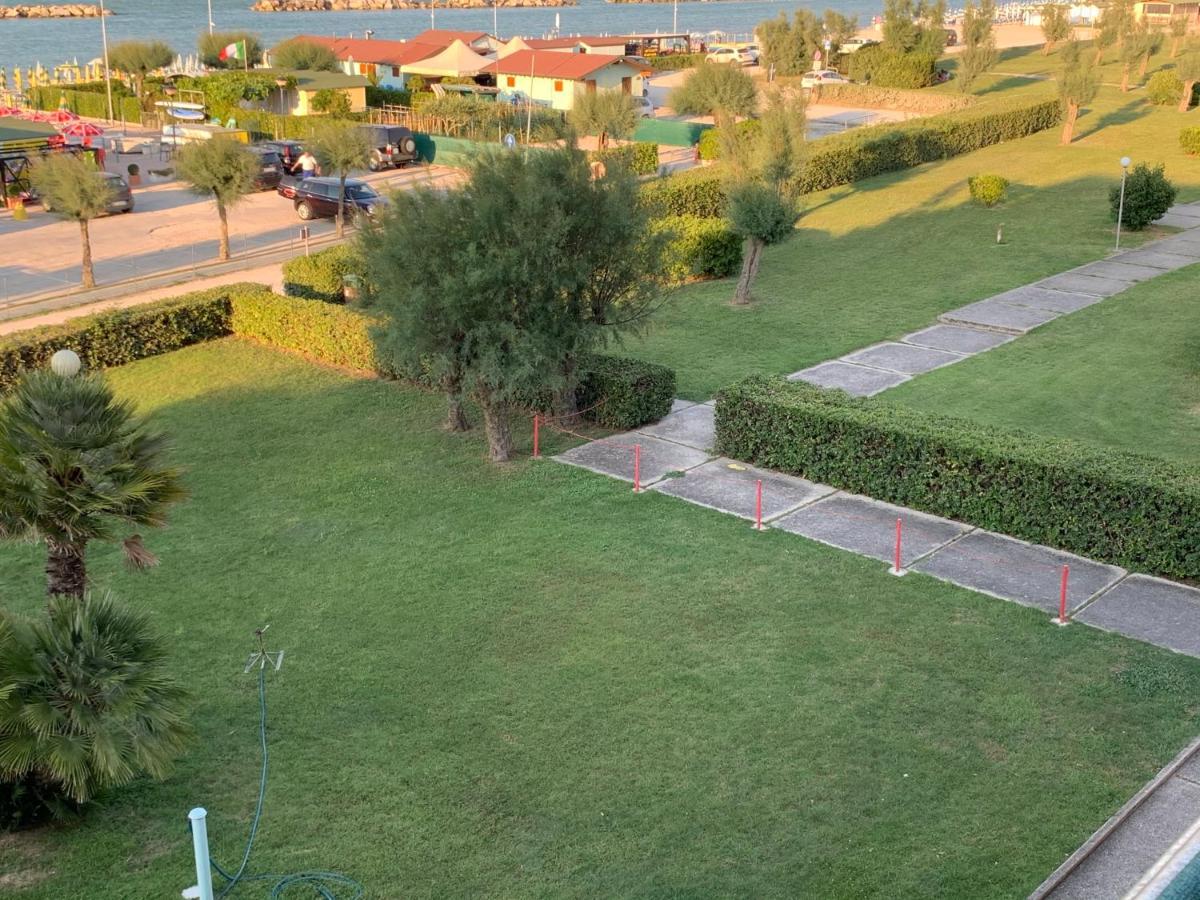 Al Mare Apartament Apartment Fano Bagian luar foto