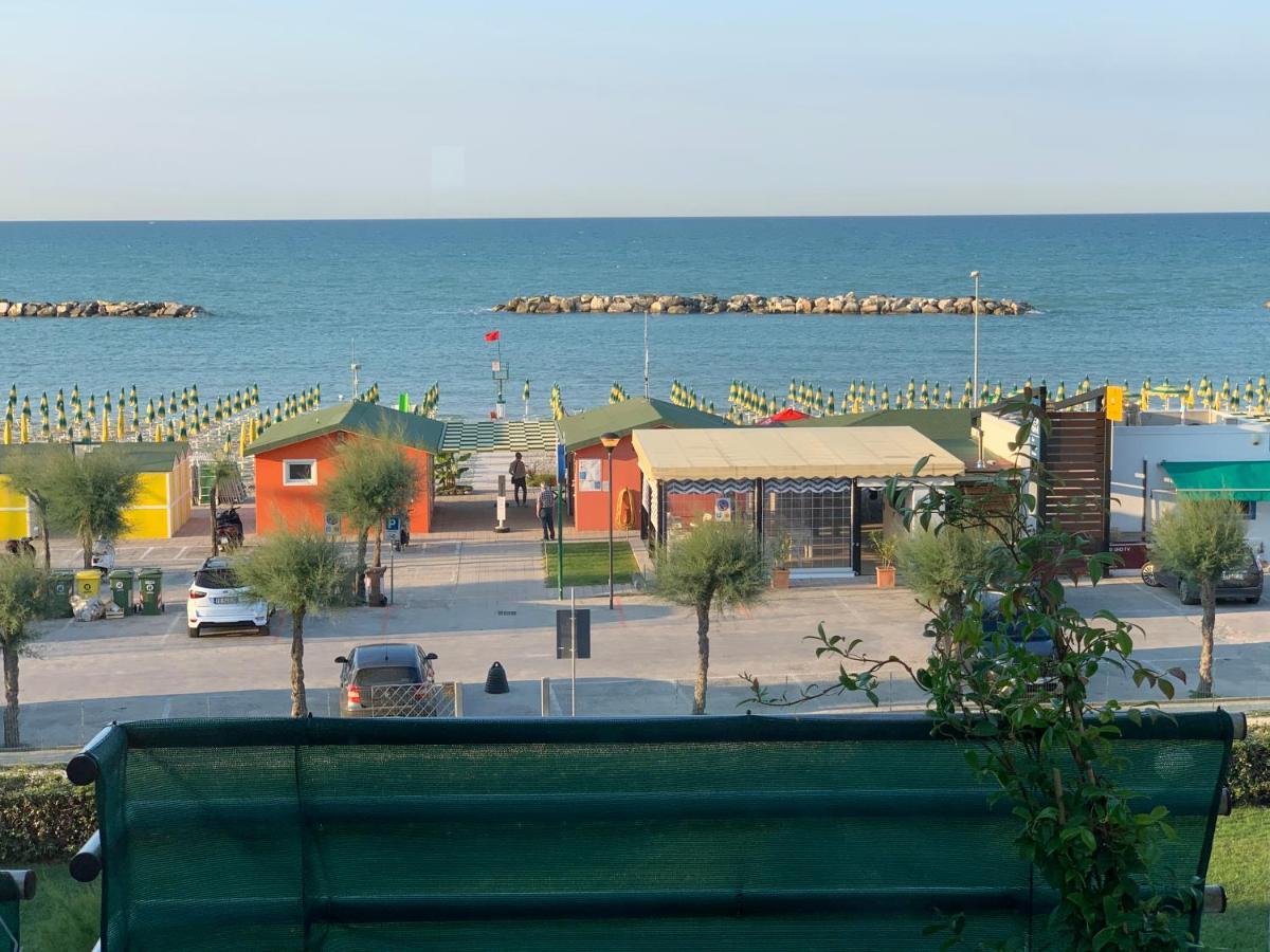 Al Mare Apartament Apartment Fano Bagian luar foto