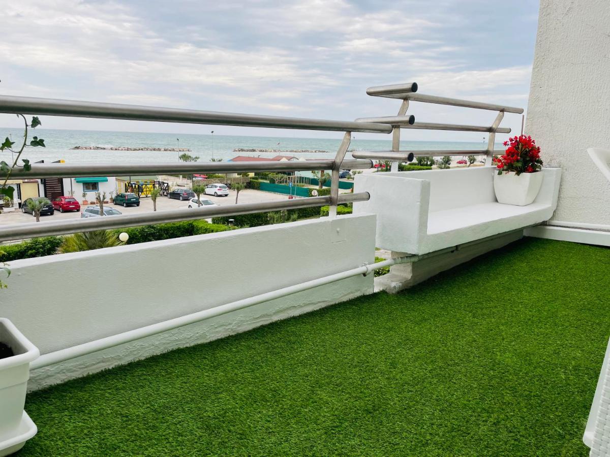 Al Mare Apartament Apartment Fano Bagian luar foto